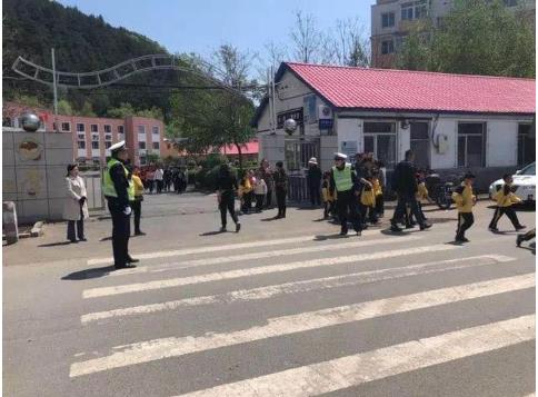 一校一策保安全 吉林省交警全力護航開學